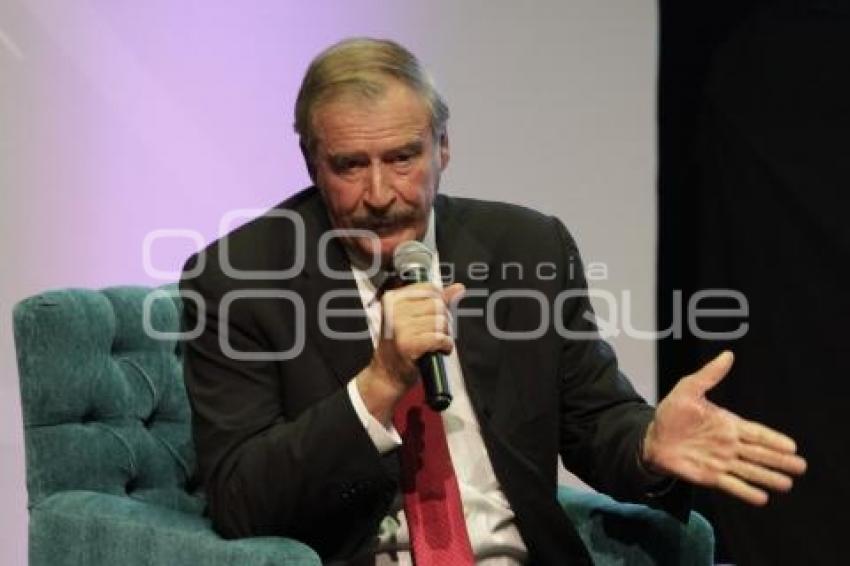 VICENTE FOX . CONGRESO LOS SPIN DOCTORS