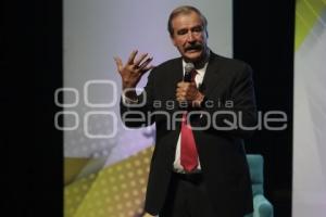 VICENTE FOX . CONGRESO LOS SPIN DOCTORS