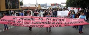 MANIFESTACIÓN POR AYOTZINAPA