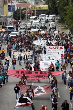 MANIFESTACIÓN POR AYOTZINAPA