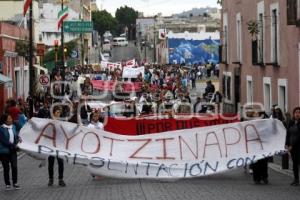 MANIFESTACIÓN POR AYOTZINAPA