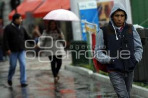 LLUVIA Y FRÍO