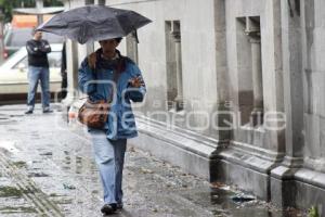 LLUVIA Y FRÍO