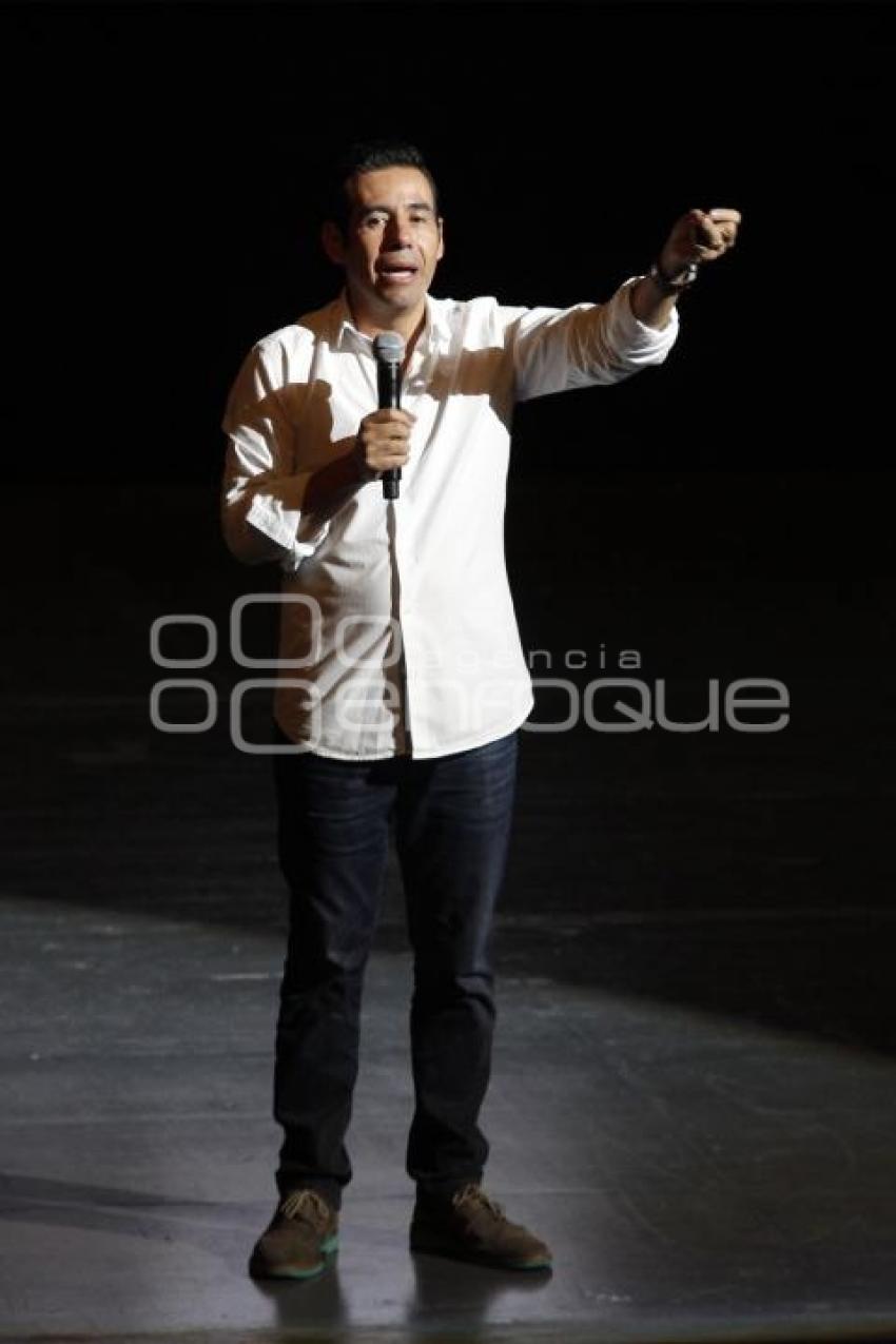 DIF MUNICIPAL . YORDI ROSADO
