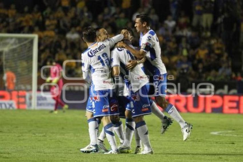 FUTBOL . TIGRES VS PUEBLA FC