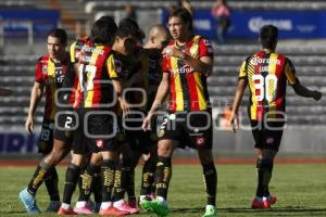 FÚTBOL . LOBOS BUAP VS LEONES NEGROS