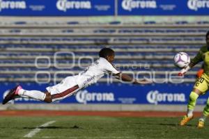 FÚTBOL . LOBOS BUAP VS LEONES NEGROS