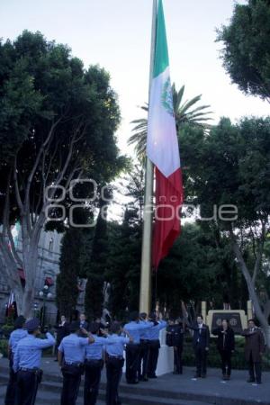 IZAMIENTO DE BANDERA 