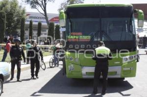 ATROPELLA TRANSPORTE PÚBLICO