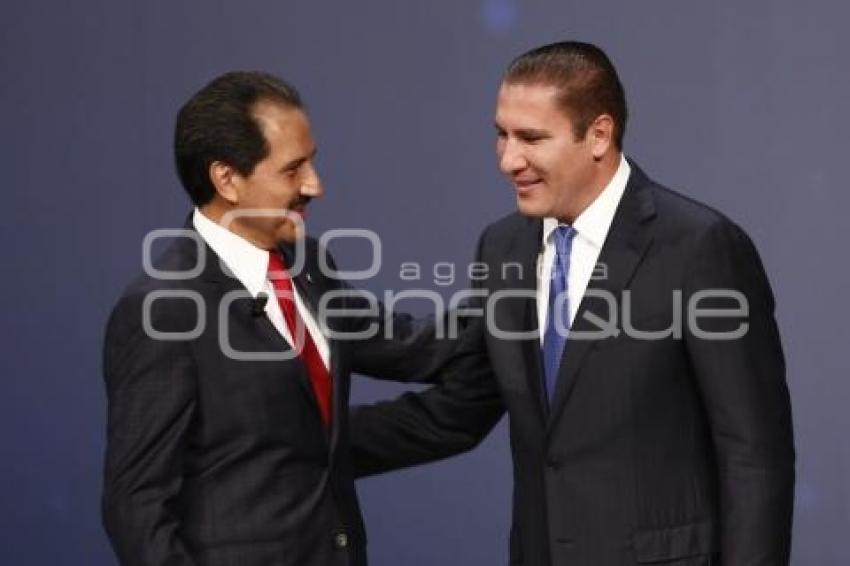 BUAP . SEGUNDO INFORME ALFONSO ESPARZA
