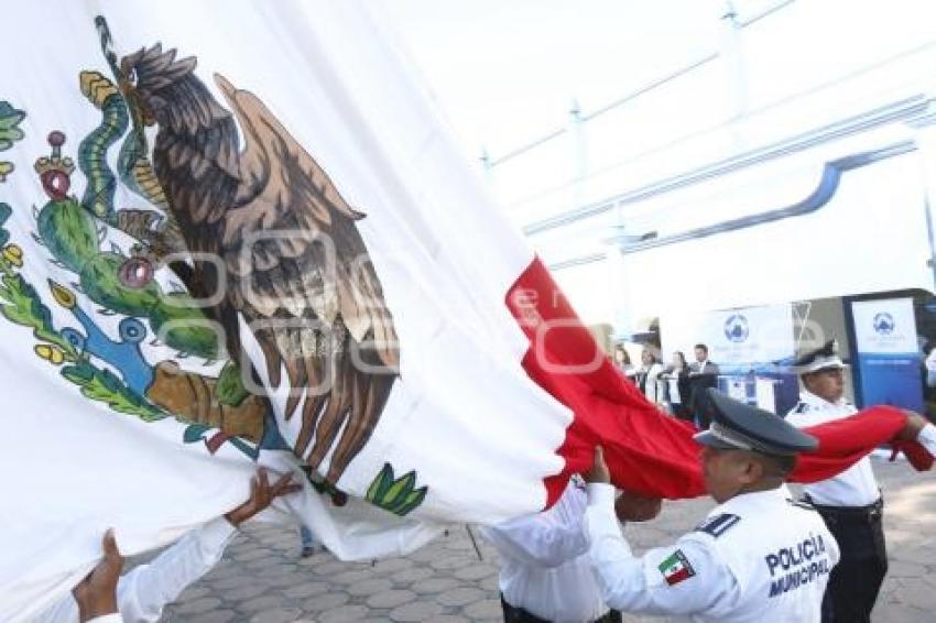 CEREMONIA CÍVICA . CHOLULA