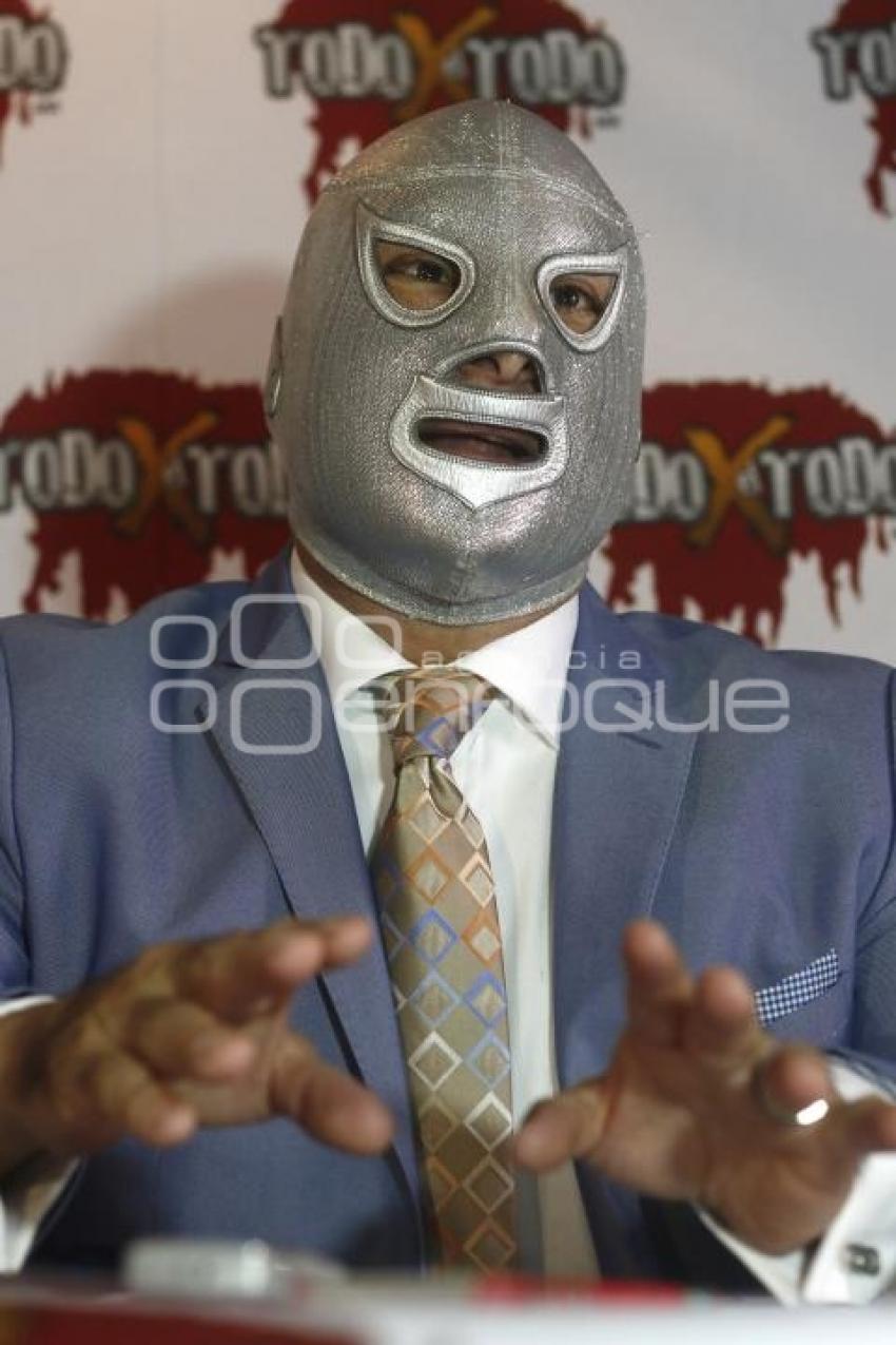 HIJO DEL SANTO