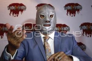 HIJO DEL SANTO