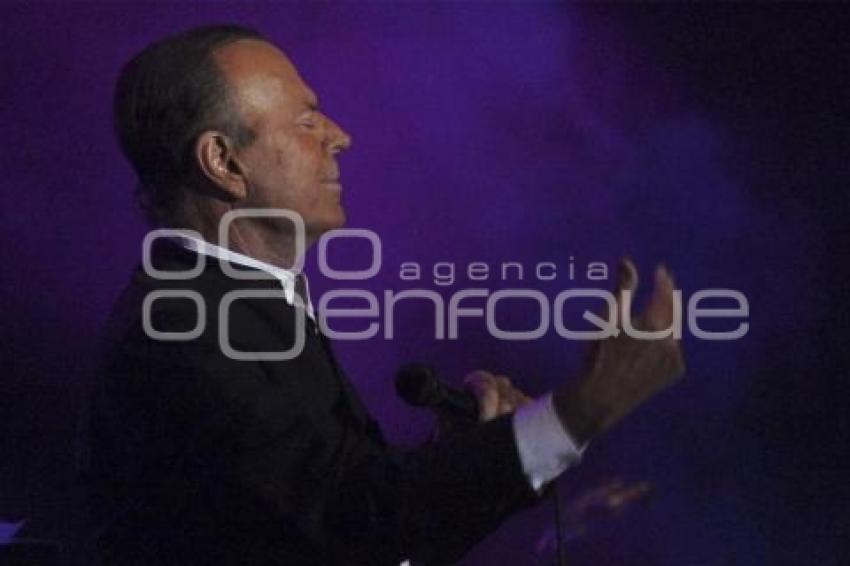 CONCIERTO . JULIO IGLESIAS