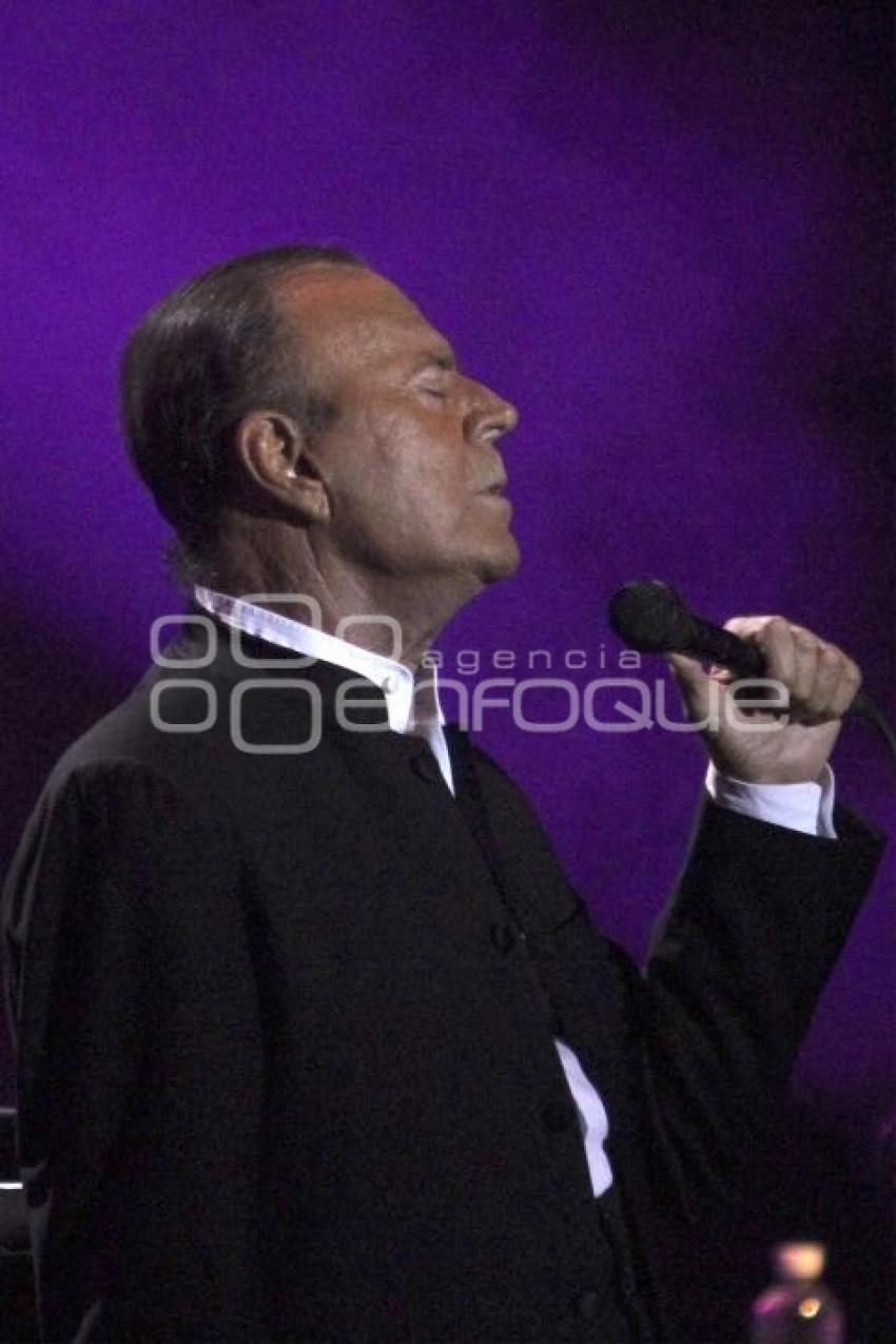 CONCIERTO . JULIO IGLESIAS