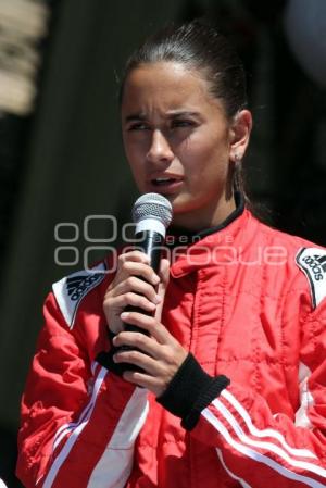 PRESENTACIÓN MOMO F4