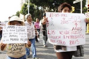 MANIFESTACIÓN . MAESTROS