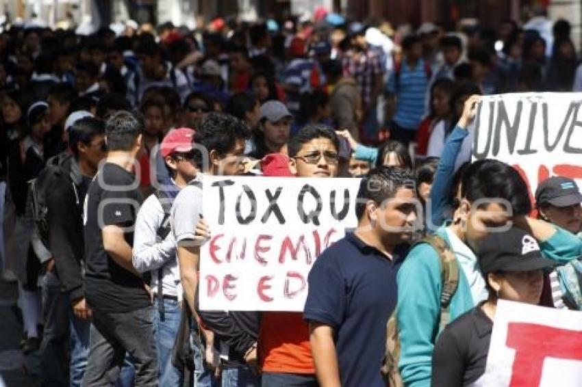 MANIFESTACIÓN FNERR