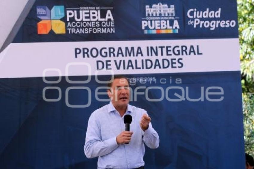 COMPROMISO CUMPLIDO . PAVIMENTACIÓN