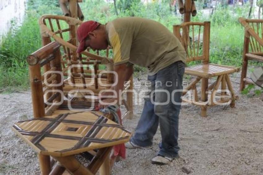 CUETZALAN . CARPINTERÍA