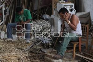 CUETZALAN . CARPINTERÍA