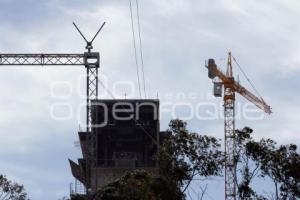 SUSPENSIÓN CABLEADO TELEFÉRICO