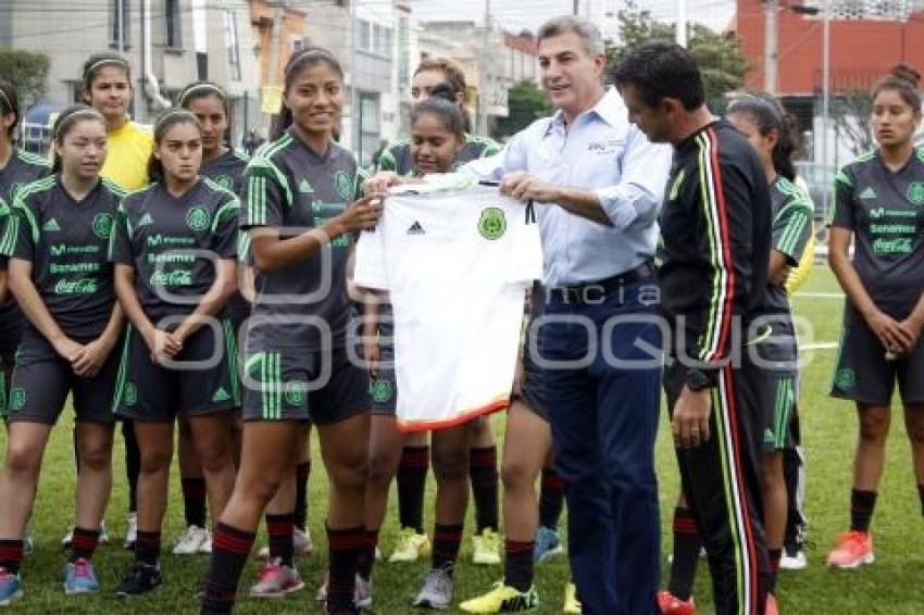 ENTRENAMIENTO SELECCIÓN FEMENIL SUB 20