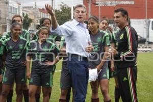 ENTRENAMIENTO SELECCIÓN FEMENIL SUB 20