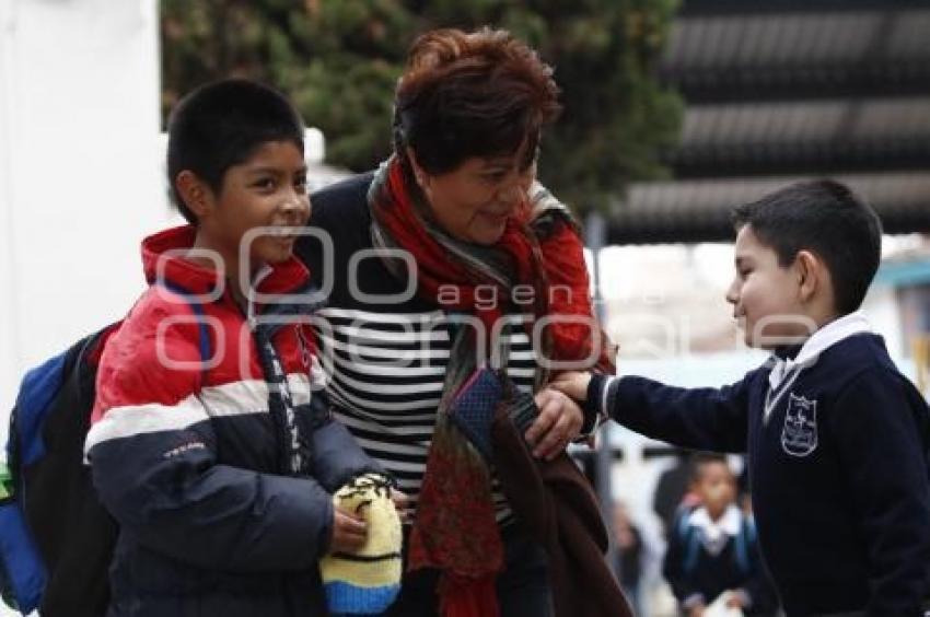 REGRESO A CLASES . HORARIO DE INVIERNO