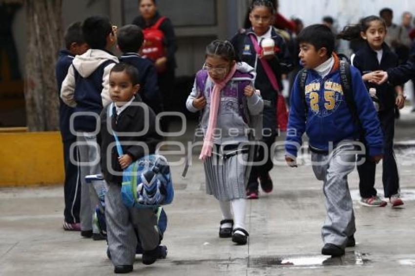 REGRESO A CLASES . HORARIO DE INVIERNO