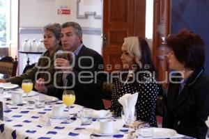 ANTONIO GALI REUNIÓN CON AMPEP