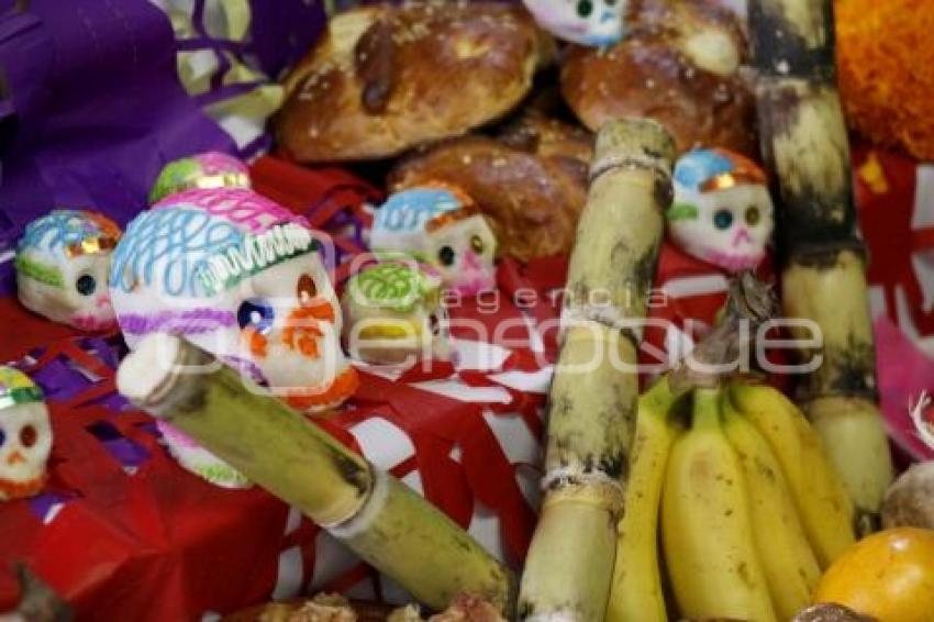 UPAEP . OFRENDAS