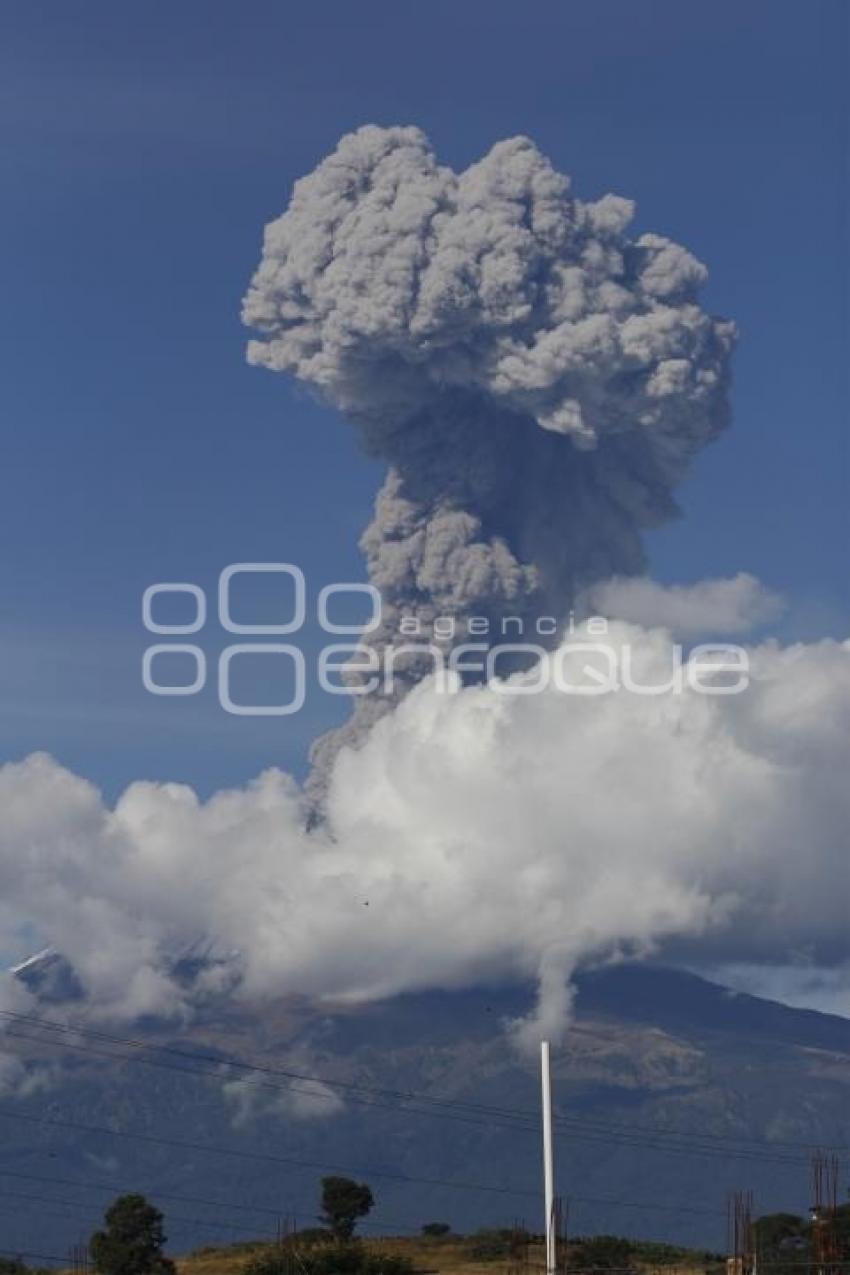 FUMAROLA VOLCÁN POPOCATÉPETL