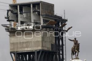 TELEFÉRICO . RETIRO DE ESTRUCTURAS