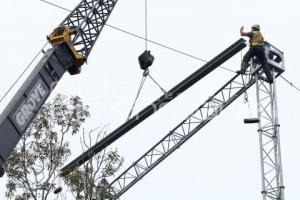 TELEFÉRICO . RETIRO DE ESTRUCTURAS