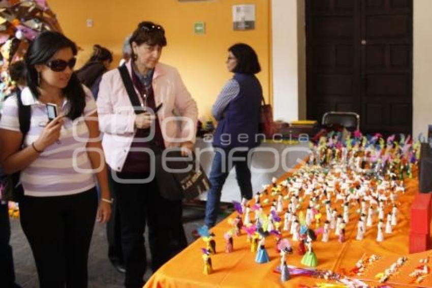 OFRENDAS . CASA DE CULTURA