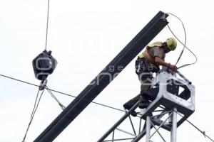 TELEFÉRICO . RETIRO DE ESTRUCTURAS