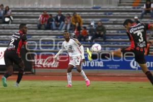 FÚTBOL . LOBOS VS NECAXA