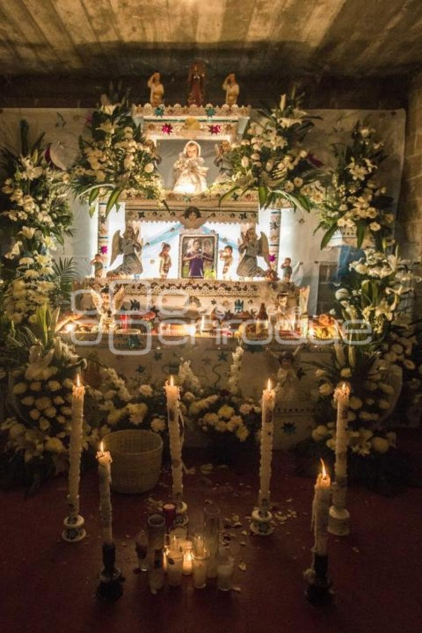 OFRENDAS DE TOCHIMILCO