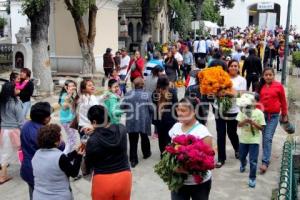 DÍA DE MUERTOS . PANTEÓN