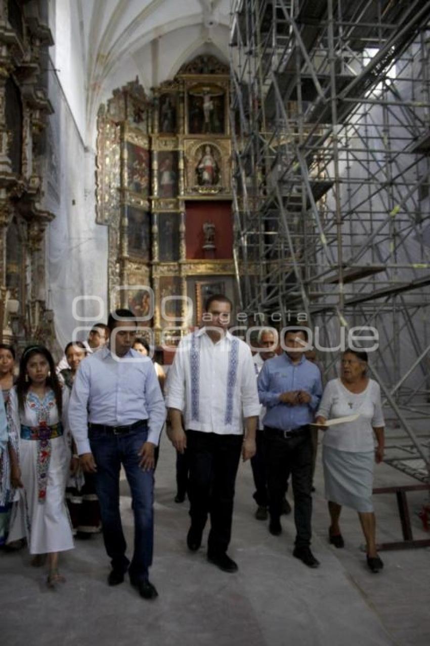 ALTARES DE HUAQUECHULA - GOBERNADOR