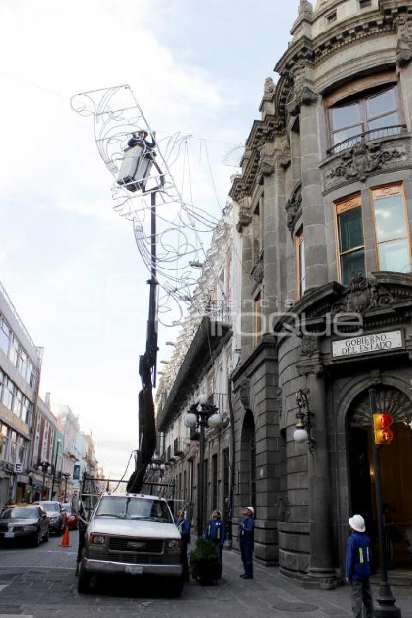 ADORNOS NAVIDEÑOS . ZÓCALO