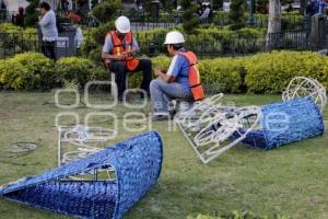 ADORNOS NAVIDEÑOS . ZÓCALO