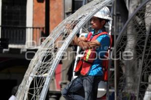 ADORNOS NAVIDEÑOS . ZÓCALO