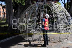 ADORNOS NAVIDEÑOS . ZÓCALO