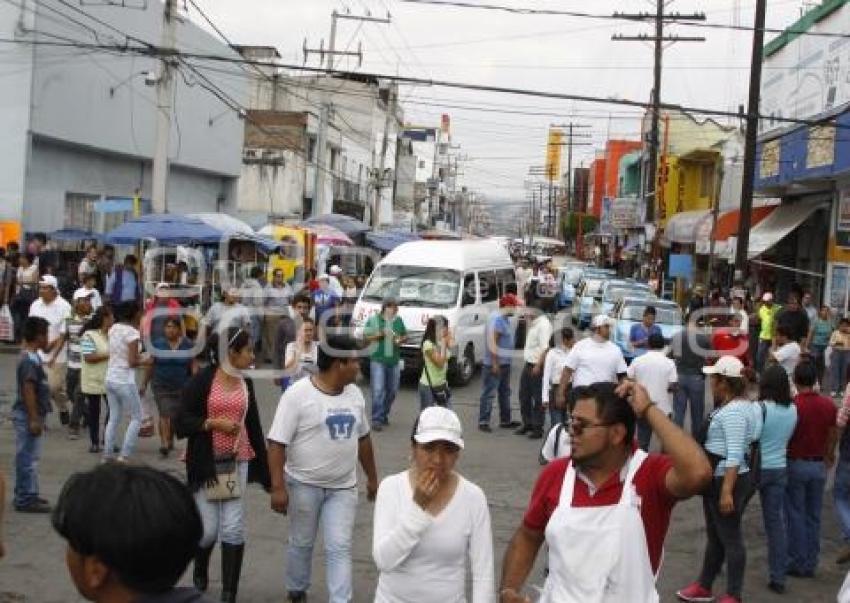 MANIFESTACIÓN COMERCIANTES . TEXMELUCAN