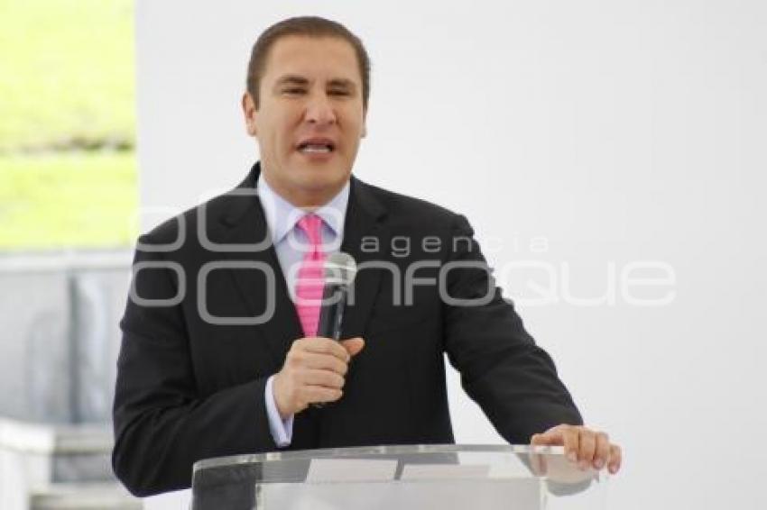 ENTREGA DE VEHÍCULOS ADAPTADOS