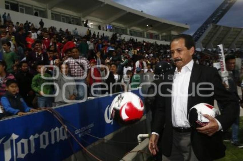 FÚTBOL . LOBOS VS VENADOS