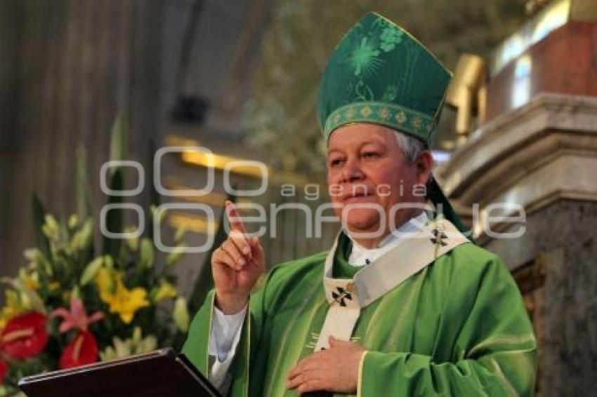 MISA DOMINICAL . CATEDRAL