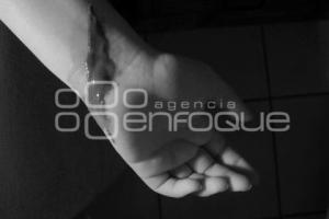 SUICIDIO